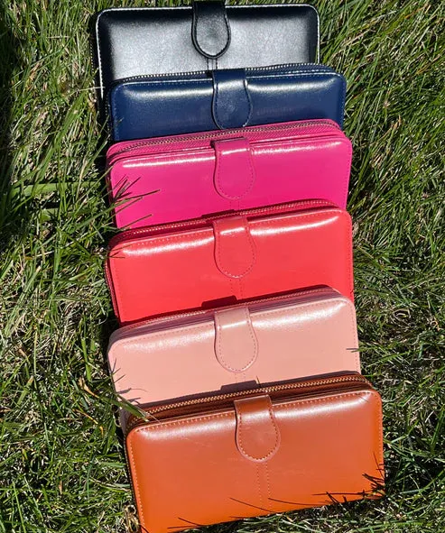Chic Wristlet Wallet || Navy