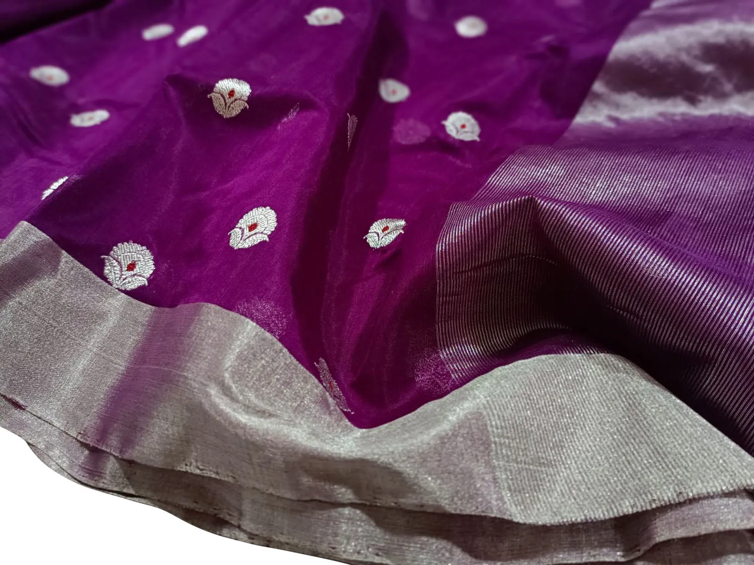 Elegant Purple Chanderi Handloom Pure Silk Saree: A Timeless Classic
