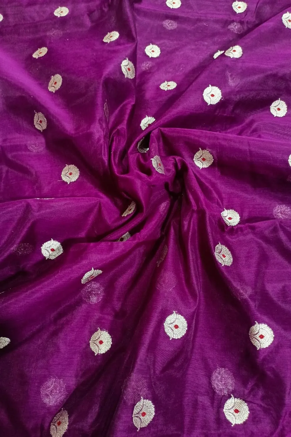 Elegant Purple Chanderi Handloom Pure Silk Saree: A Timeless Classic