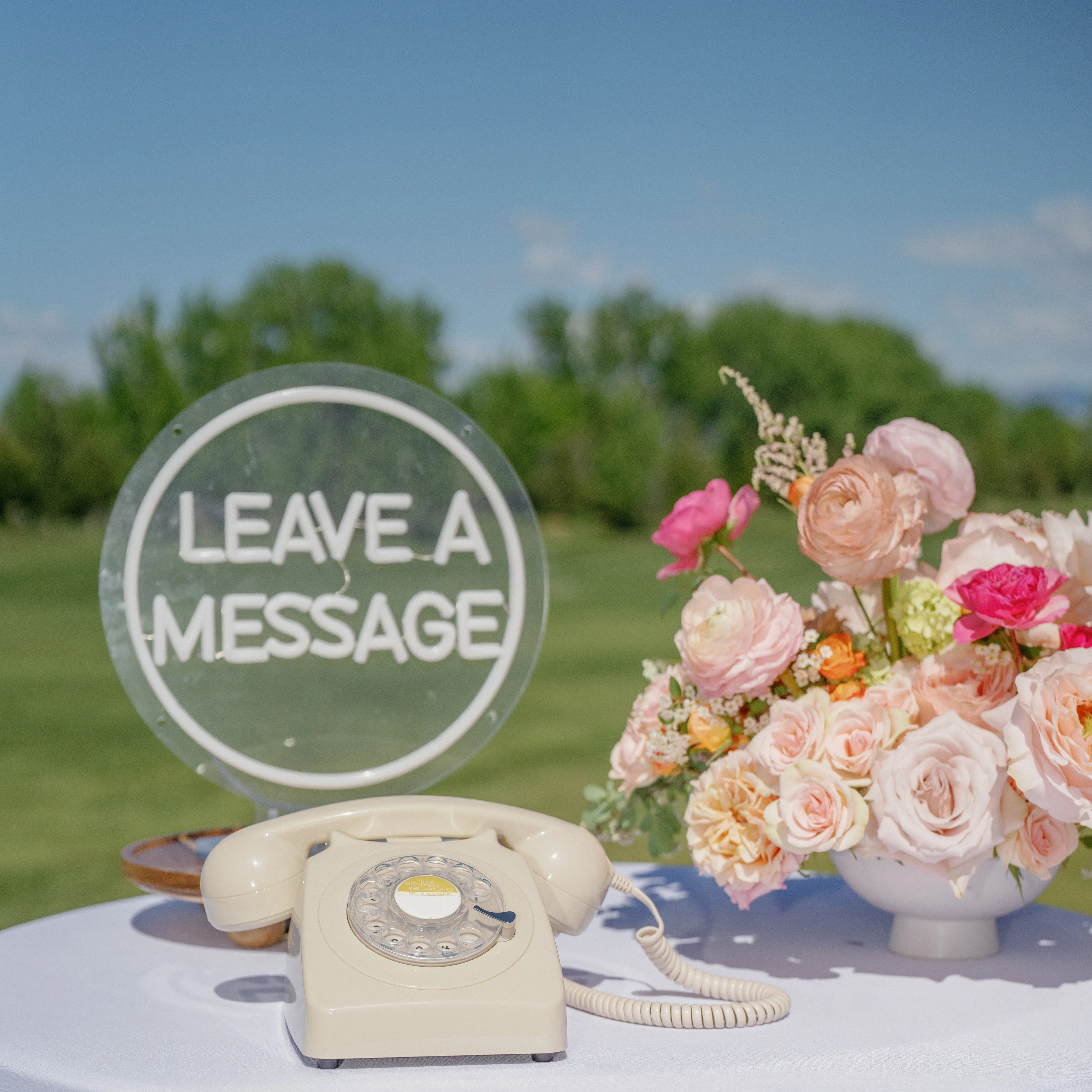 Trendy Pinks and Neutrals Country Club Styled Shoot